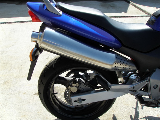 Купить мотоцикл Honda Hornet600 1998 фото 17